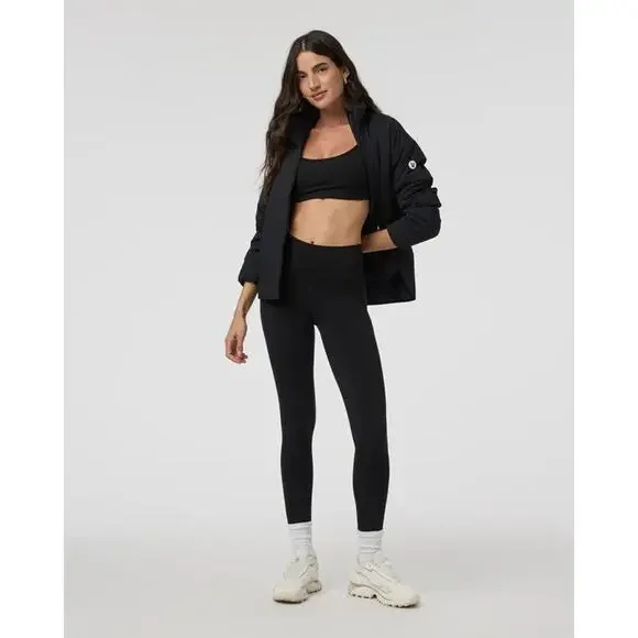 New VUORI Canyon Insulated Jacket Small - Picture 4 of 8